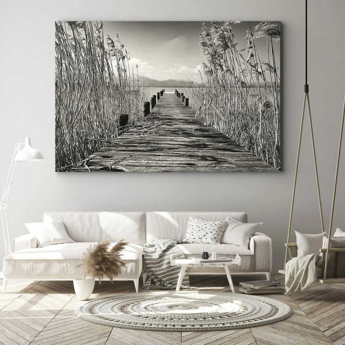 Impression sur toile - Image sur toile - Une jetée en bois parmi les hautes herbes au-dessus d'un lac aux tons sépia - 100x70cm - Dans le calme de l'herbe - Décoration murale moderne pour le salon et la chambre ARTTOR