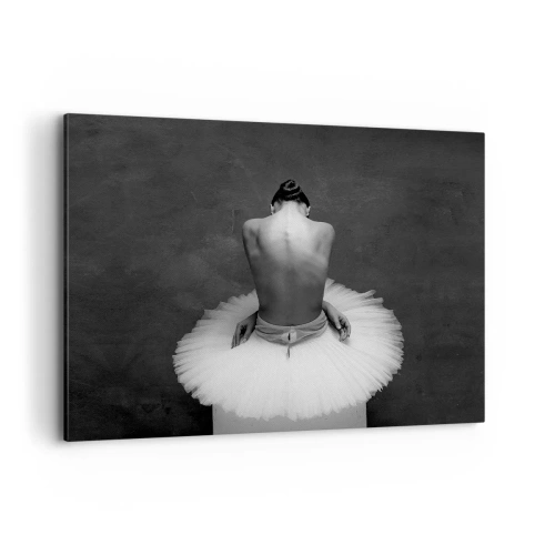 Impression sur toile - Image sur toile - Une danseuse de ballet dans une pose classique sur un fond sombre. - 100x70cm - C'est justement en train de fleurir - Décoration murale moderne pour le salon et la chambre ARTTOR