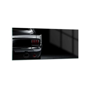 Impression sur verre - Image sur verre - Une image en noir et blanc de l'arrière d'une voiture classique sur un fond sombre. - 120x50cm - Le charme du classique - Décoration murale moderne pour le salon et la chambre ARTTOR