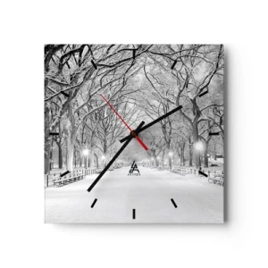 Horloge murale - Pendule murale - Une allée d'hiver avec des arbres enneigés en monochrome - 30x30cm - Les quatres saisons – l’hiver - Décoration murale moderne pour le salon et la chambre ARTTOR