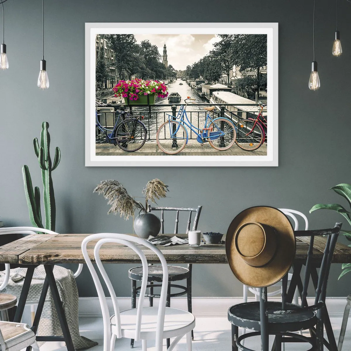 Affiche dans un cadre blanc - Poster - Couleurs de rue d'Amsterdam - 50x40 cm