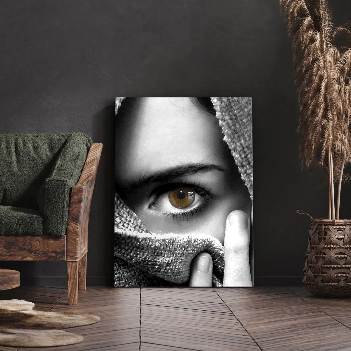 Impression sur toile - Image sur toile - Portrait d'une femme à l'oeil ambré recouvert d'un tissu aux tons gris. - 50x70cm - Apprenez le secret - Décoration murale moderne pour le salon et la chambre ARTTOR