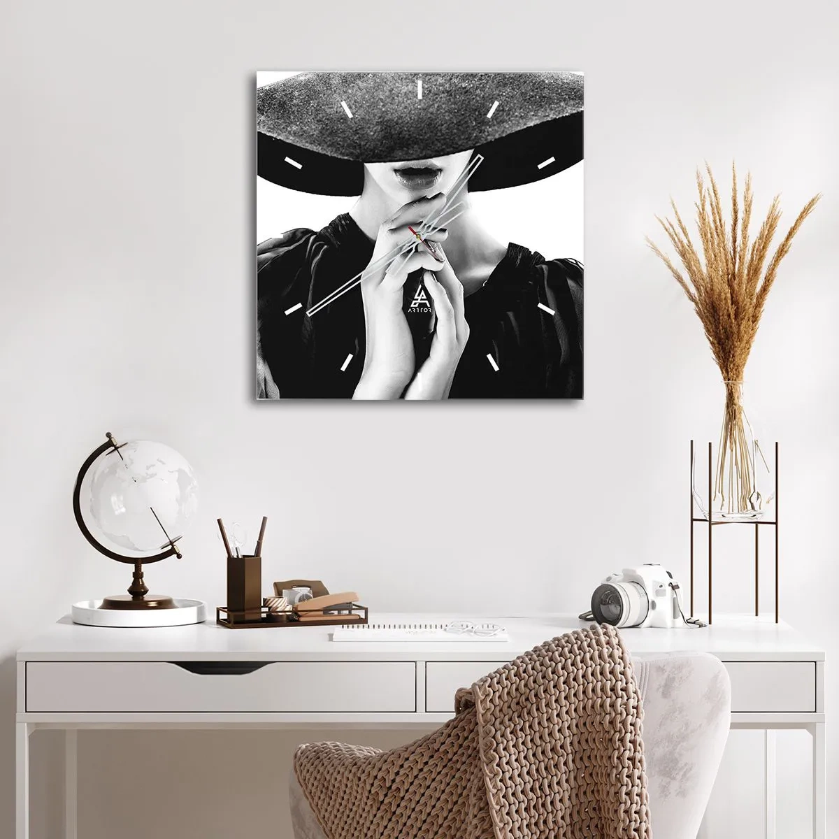 Horloge murale - Pendule murale - Beauté cachée - 40x40 cm