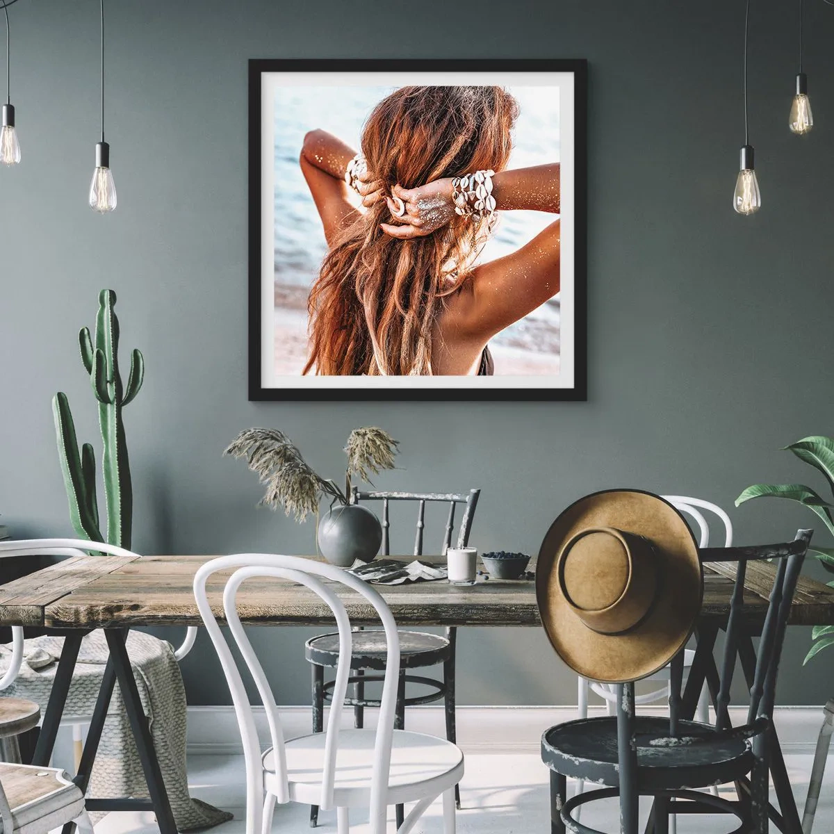 Affiche dans un cadre noir - Poster - La soeur de l'eau et du soleil - 60x60 cm