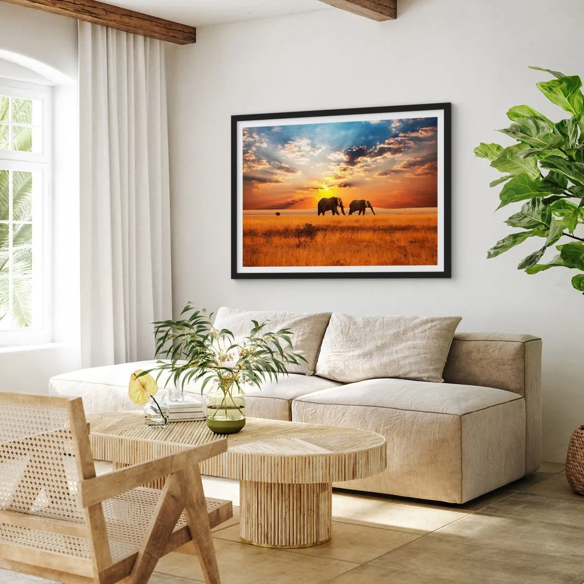 Affiche dans un cadre noir - Poster - Éléphants dans la savane au coucher du soleil - 70x50cm - Déambulation familliale - Décoration murale moderne pour le salon et la chambre ARTTOR