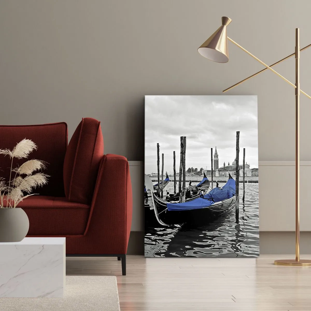 Impression sur toile - Image sur toile - Gondoles à Venise avec des couvertures bleues - 50x70cm - Venise pensive - Décoration murale moderne pour le salon et la chambre ARTTOR