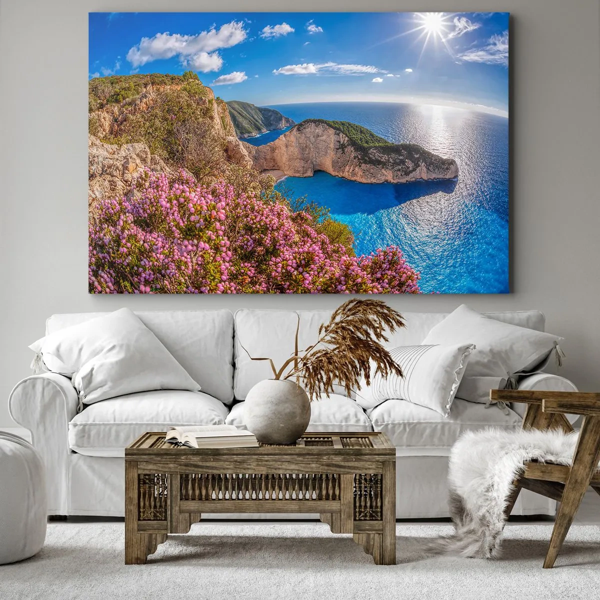 Impression sur toile - Image sur toile - Une falaise fleurie, une mer turquoise et un paysage grec ensoleillé - 70x50cm - Mes super vacances grecques - Décoration murale moderne pour le salon et la chambre ARTTOR