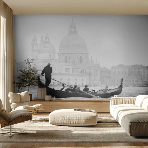 Papier Peint Photo Premium Canvas - Une gondole avec la basilique en arrière-plan en noir et blanc - 100x70cm - Voyage aux sources de la beauté - Décoration murale moderne pour le salon et la chambre ARTTOR