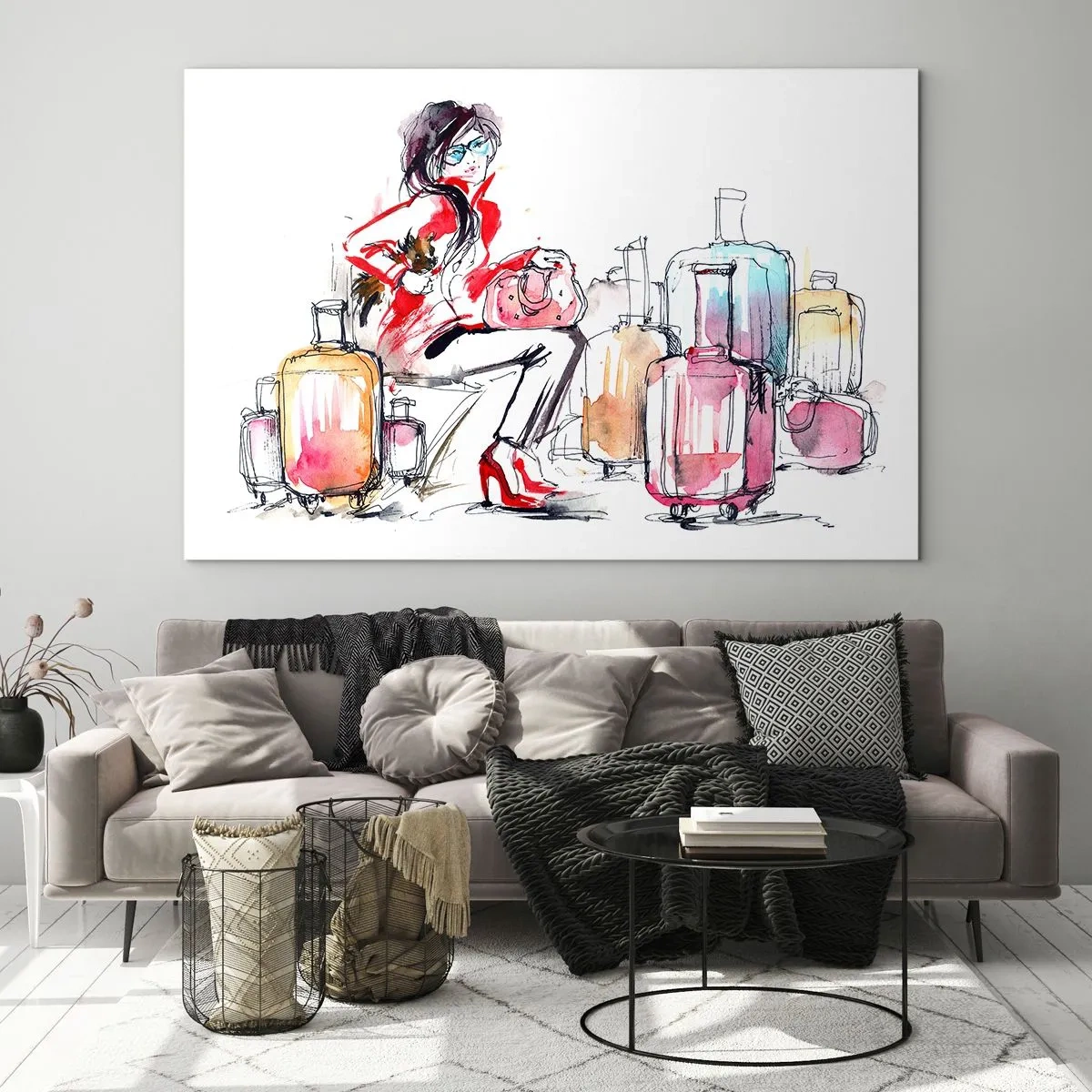 Impression sur verre - Image sur verre - Une femme en manteau rouge entourée de valises dans un style esquissé. - 100x70cm - Asseyons-nous avant le voyage - Décoration murale moderne pour le salon et la chambre ARTTOR