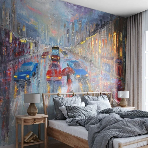 Papier Peint Photo Standard Eco - Rue nocturne impressionniste avec une silhouette sous un parapluie rouge - 100x70cm - Après-midi pluvieux en ville - Décoration murale moderne pour le salon et la chambre ARTTOR