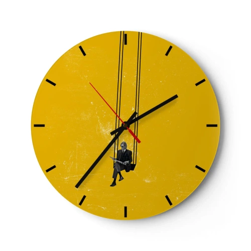 Horloge murale - Pendule murale - Un homme en costume lisant sur une balançoire sur un fond jaune. - 30x30cm - Un jour comme tous les jours - Décoration murale moderne pour le salon, la cuisine et la chambre ARTTOR