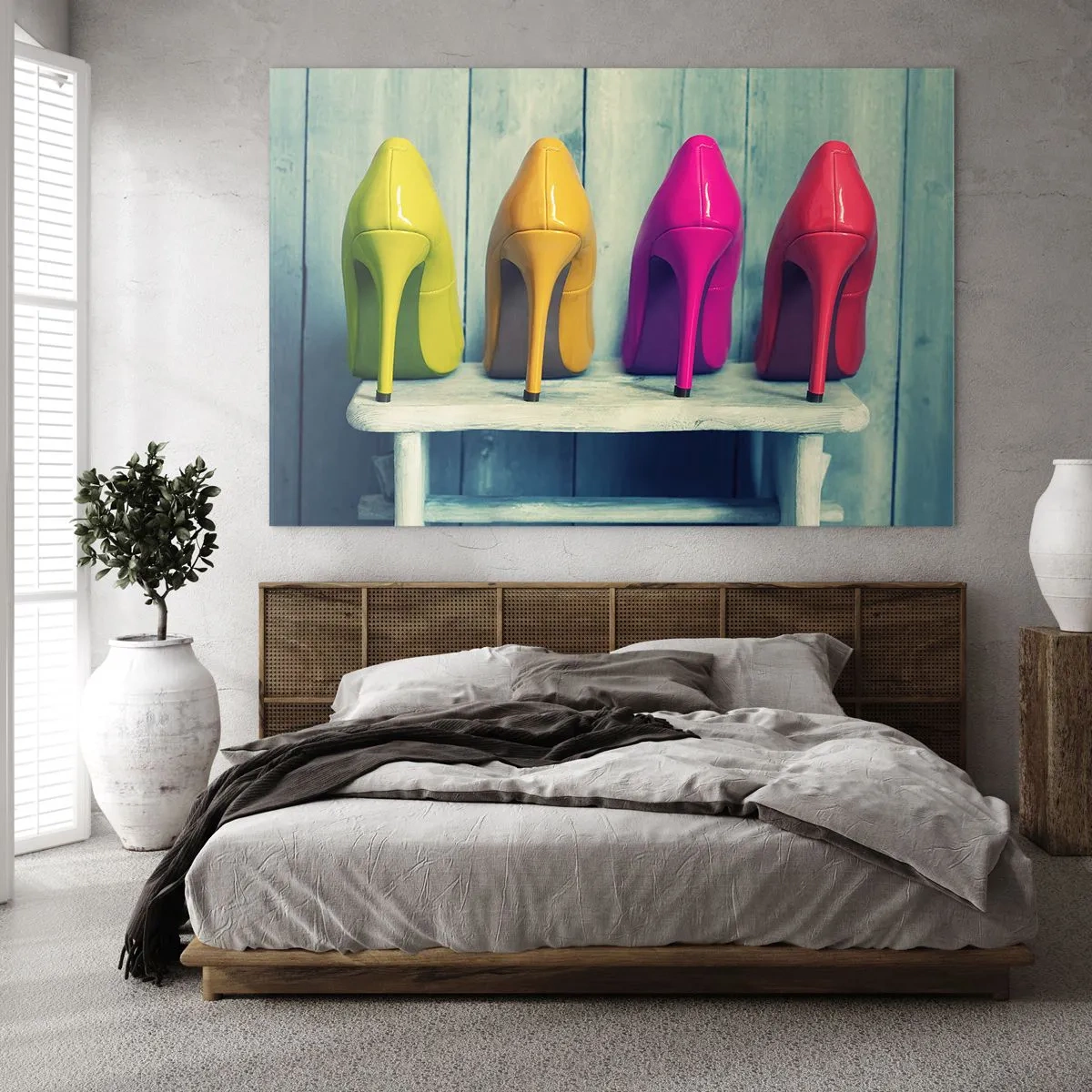 Impression sur verre - Image sur verre - Quatre épingles colorées disposées sur un banc en bois - 120x80cm - Promenade sur l'arc-en-ciel - Décoration murale moderne pour le salon et la chambre ARTTOR