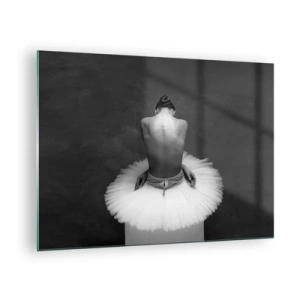 Impression sur verre - Image sur verre - Une ballerine assise dans une jupe en tulle contre une ombre - 70x50cm - C'est justement en train de fleurir - Décoration murale moderne pour le salon et la chambre ARTTOR