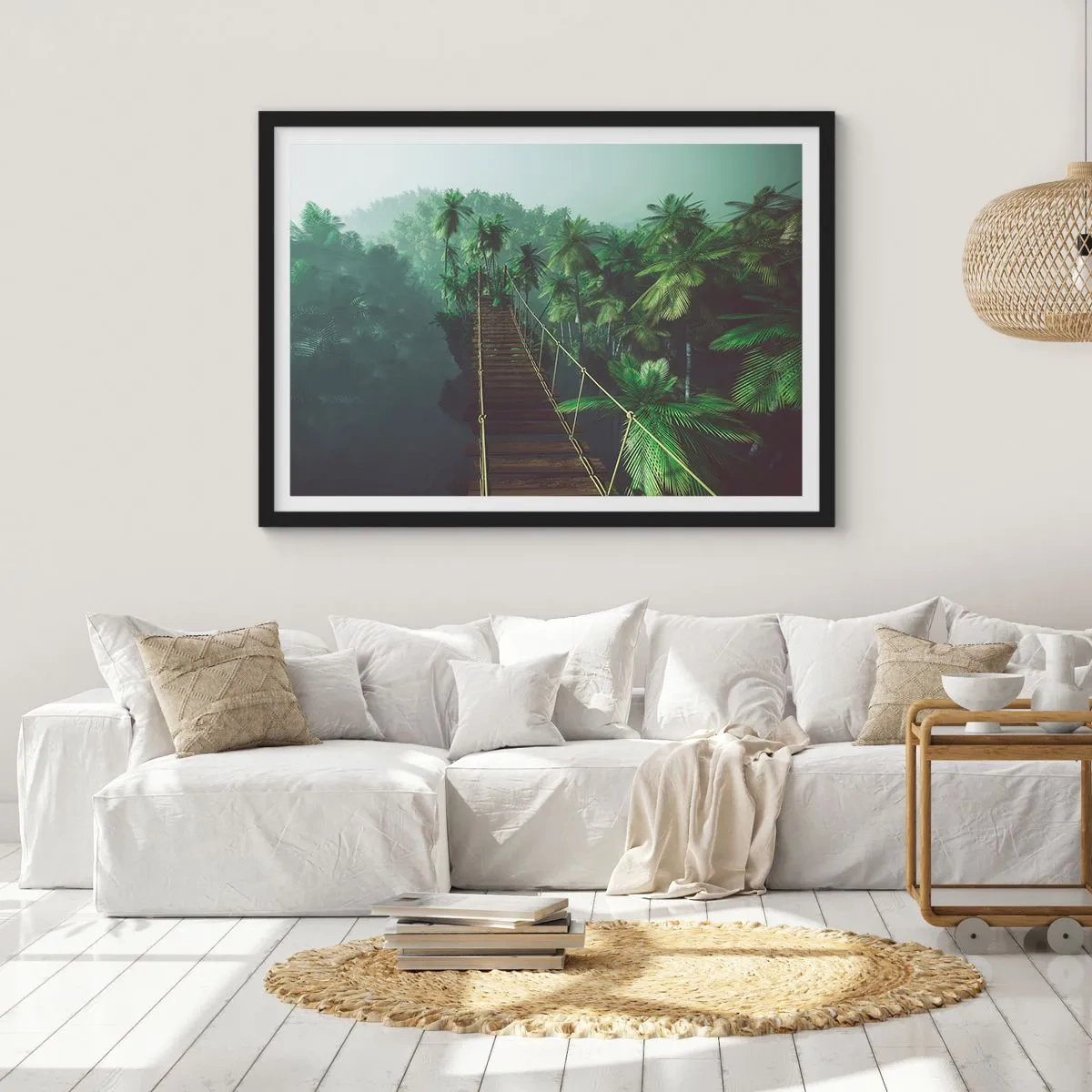 Affiche dans un cadre noir - Poster - Un pont suspendu dans une forêt tropicale entourée de brouillard. - 70x50cm - Au fil de la verdure - Décoration murale moderne pour le salon et la chambre ARTTOR