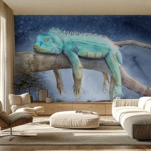 Papier Peint Photo Premium Sand - Iguane bleu reposant sur une branche - 100x70cm - Tout va bien! - Décoration murale moderne pour le salon et la chambre ARTTOR