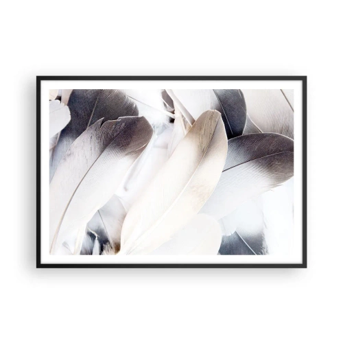 Affiche dans un cadre noir - Poster - Gros plan de plumes délicates dans des tons de blanc et de gris - 100x70cm - Presque angélique - Décoration murale moderne pour le salon et la chambre ARTTOR