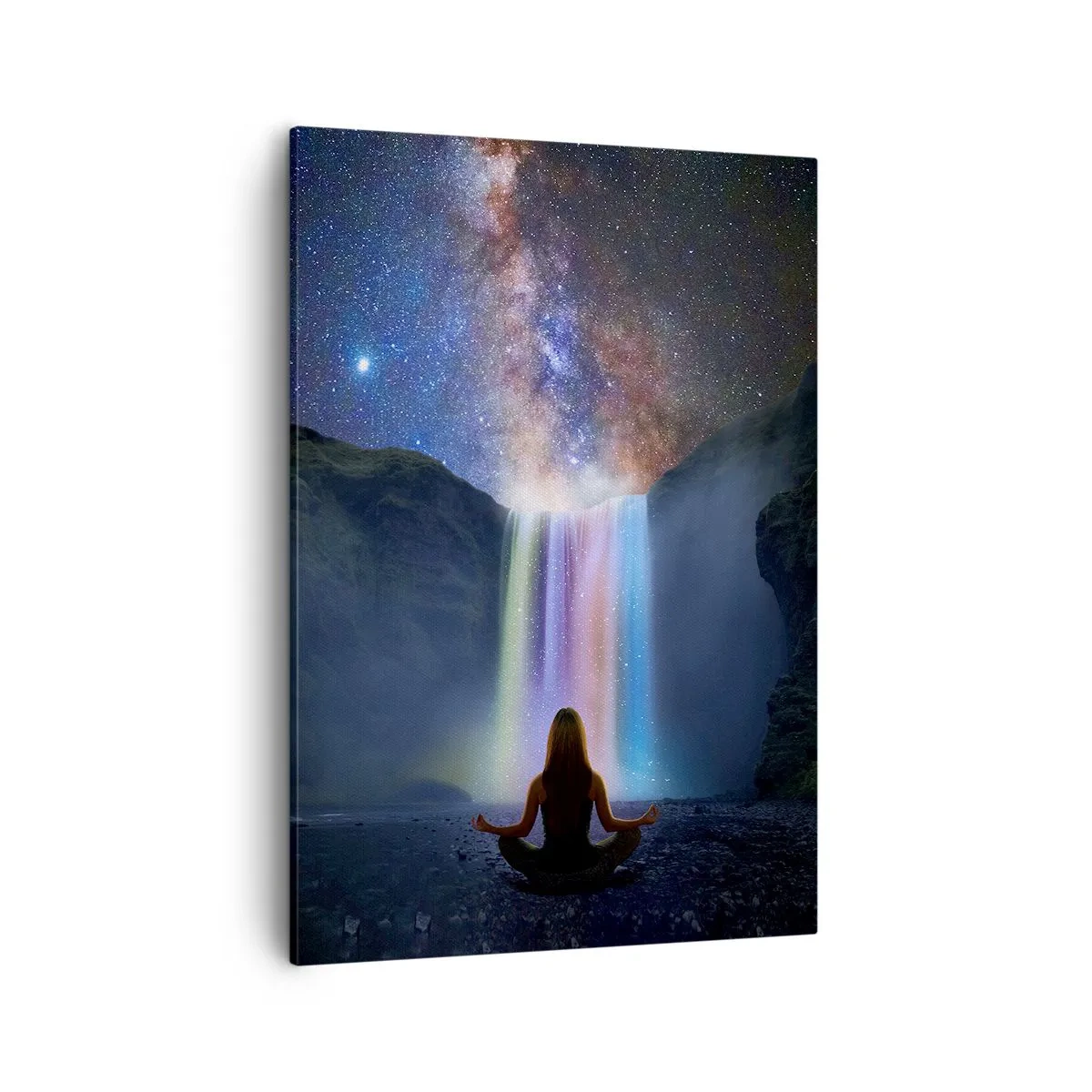 Impression sur toile - Image sur toile - Méditation devant une cascade parmi les étoiles - 50x70cm - Harmonie absolue - Décoration murale moderne pour le salon et la chambre ARTTOR