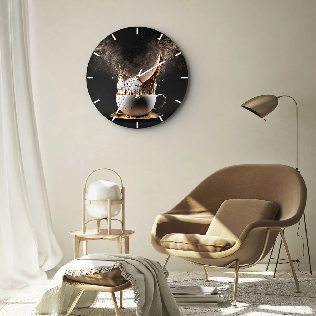 Horloge murale - Pendule murale - Café explosant d'une tasse sur fond noir - 30x30cm - Une explosion de saveur - Décoration murale moderne pour le salon, la cuisine et la chambre ARTTOR