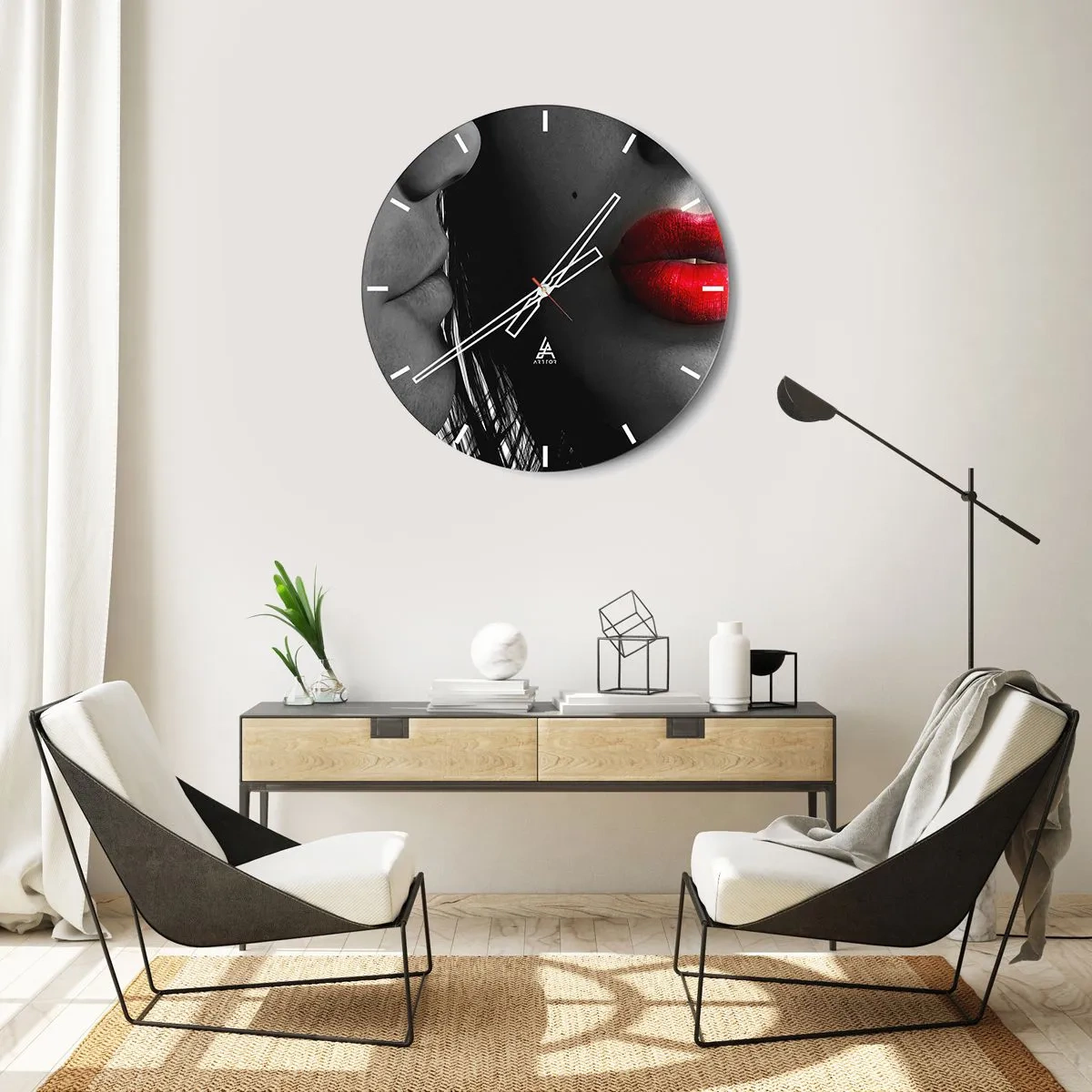 Horloge murale - Pendule murale - Gros plan noir et blanc d'un visage aux lèvres rouges - 30x30cm - Face à face - Décoration murale moderne pour le salon, la cuisine et la chambre ARTTOR