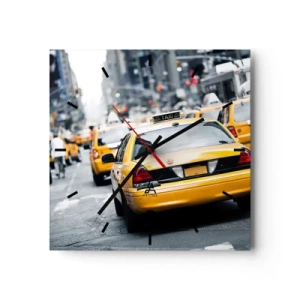 Horloge murale - Pendule murale - Des taxis jaunes dans une rue animée du centre-ville de la métropole - 30x30cm - Seulement dans cette ville - Décoration murale moderne pour le salon et la chambre ARTTOR