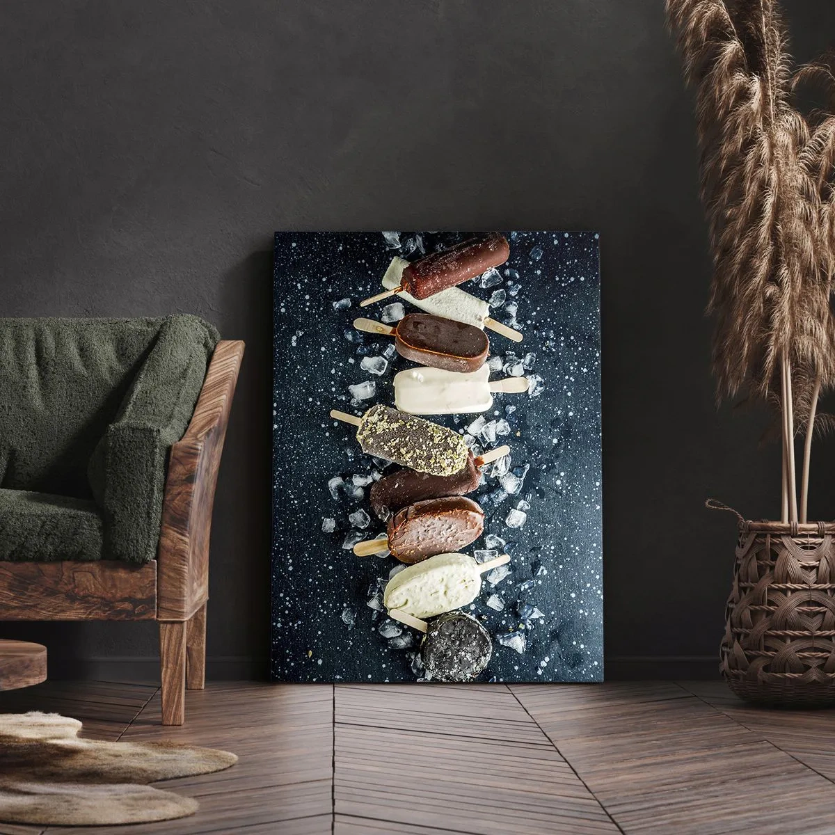 Impression sur toile - Image sur toile - Des glaces colorées disposées sur de la glace avec un fond sombre - 50x70cm - Le goût de l'été chaud - Décoration murale moderne pour le salon et la chambre ARTTOR