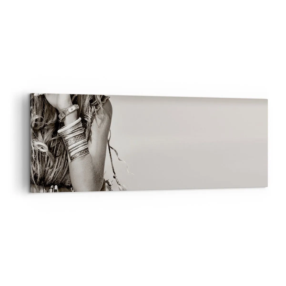 Impression sur toile - Image sur toile - Portrait d'une femme bohème avec des bijoux - 140x50cm - Comment va la fille - Décoration murale moderne pour le salon et la chambre ARTTOR
