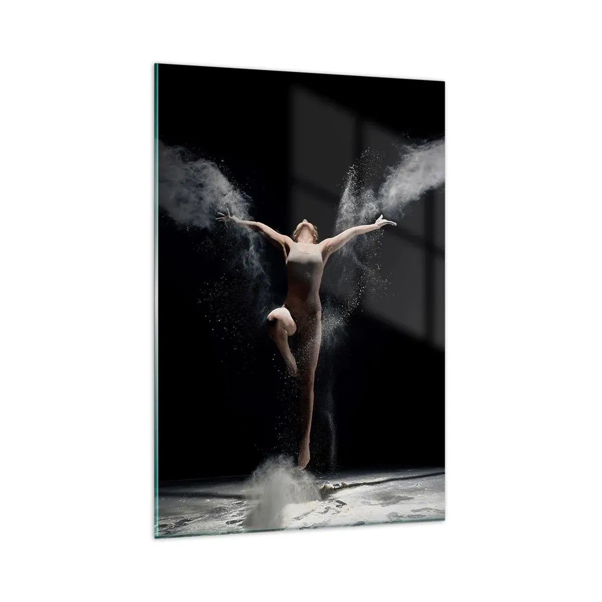 Impression sur verre - Image sur verre - Une danseuse en mouvement avec un effet de poussière saisissant sur fond noir - 80x120cm - Les elfes existent - Décoration murale moderne pour le salon et la chambre ARTTOR