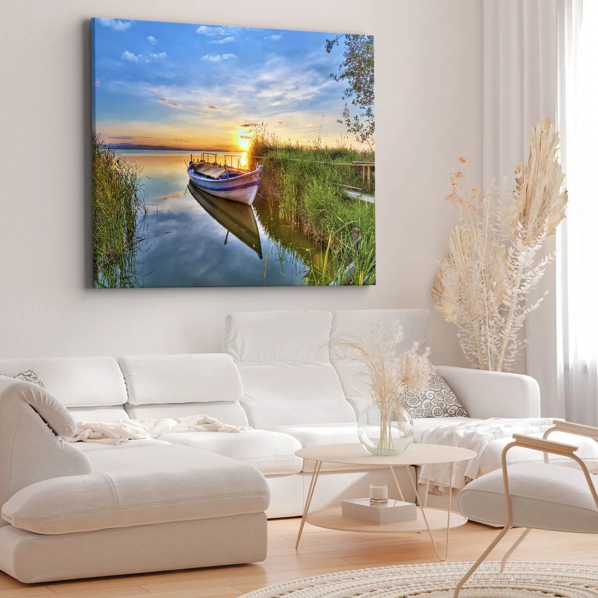 Impression sur toile - Image sur toile - Un bateau dans une baie tranquille au coucher du soleil - 120x80cm - La crique où les rêves deviennent réalité - Décoration murale moderne pour le salon et la chambre ARTTOR