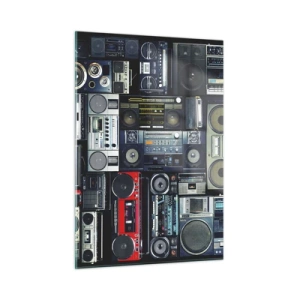 Impression sur verre - Image sur verre - Un collage de radios rétro et de magnétophones sur fond sombre. - 50x70cm - Nostalgie des années 80 - Décoration murale moderne pour le salon et la chambre ARTTOR