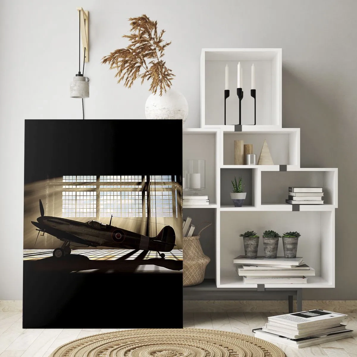Impression sur verre - Image sur verre - Un avion historique dans un hangar éclairé par la lumière du soleil - 80x120cm - Le repos du guerrier - Décoration murale moderne pour le salon et la chambre ARTTOR