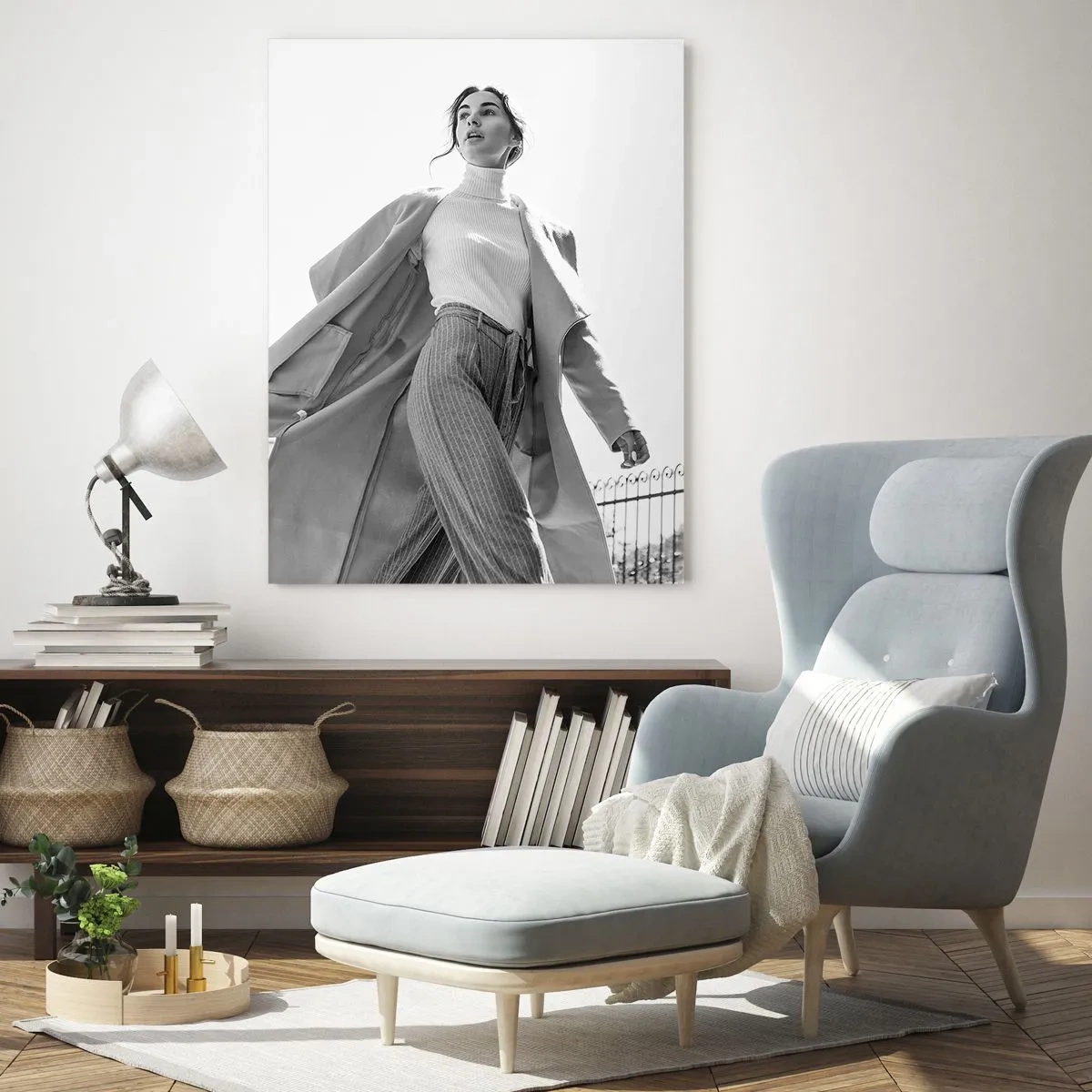 Impression sur verre - Image sur verre - Une femme élégante en mouvement sur fond d'architecture urbaine - 50x70cm - Tu viens avec moi? - Décoration murale moderne pour le salon et la chambre ARTTOR