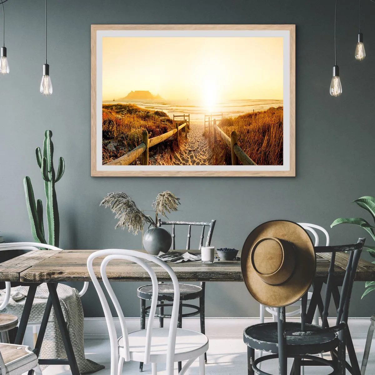 Affiche dans un chêne clair - Poster - A travers la dune, vers le soleil - 40x30 cm