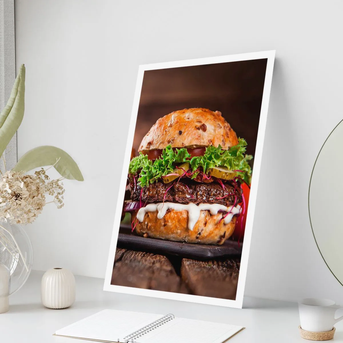 Affiche - Poster - Burger appétissant avec légumes et sauce - 50x70cm - American dream - Décoration murale moderne pour le salon et la chambre ARTTOR