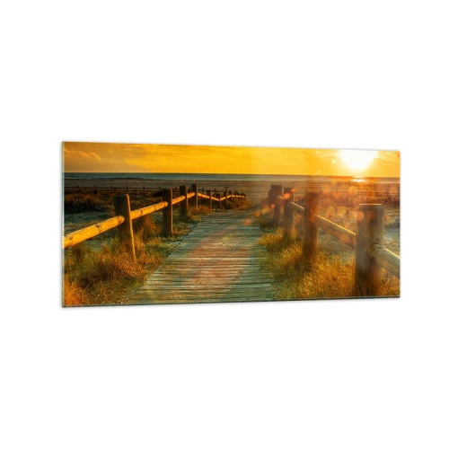 Impression sur verre - Image sur verre - Un chemin en bois menant à la plage à la lueur du soleil couchant - 120x50cm - Baigné dans le vieil or - Décoration murale moderne pour le salon et la chambre ARTTOR