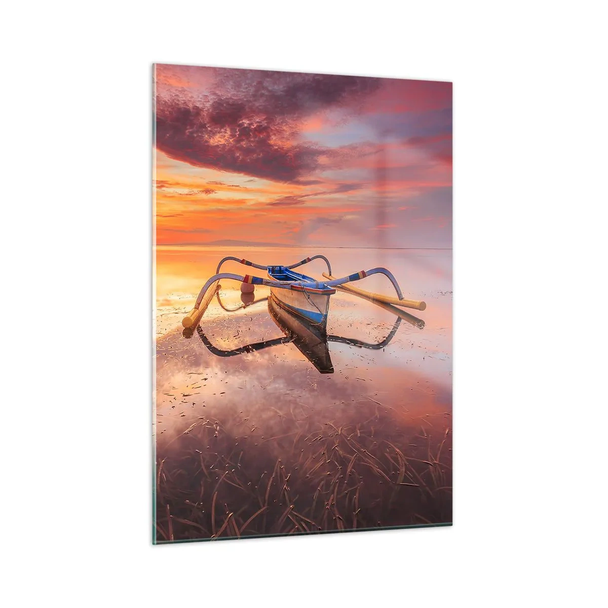 Impression sur verre - Image sur verre - Bateau traditionnel sur une eau calme au coucher du soleil - 50x70cm - Le calme d'une soirée tropicale - Décoration murale moderne pour le salon et la chambre ARTTOR