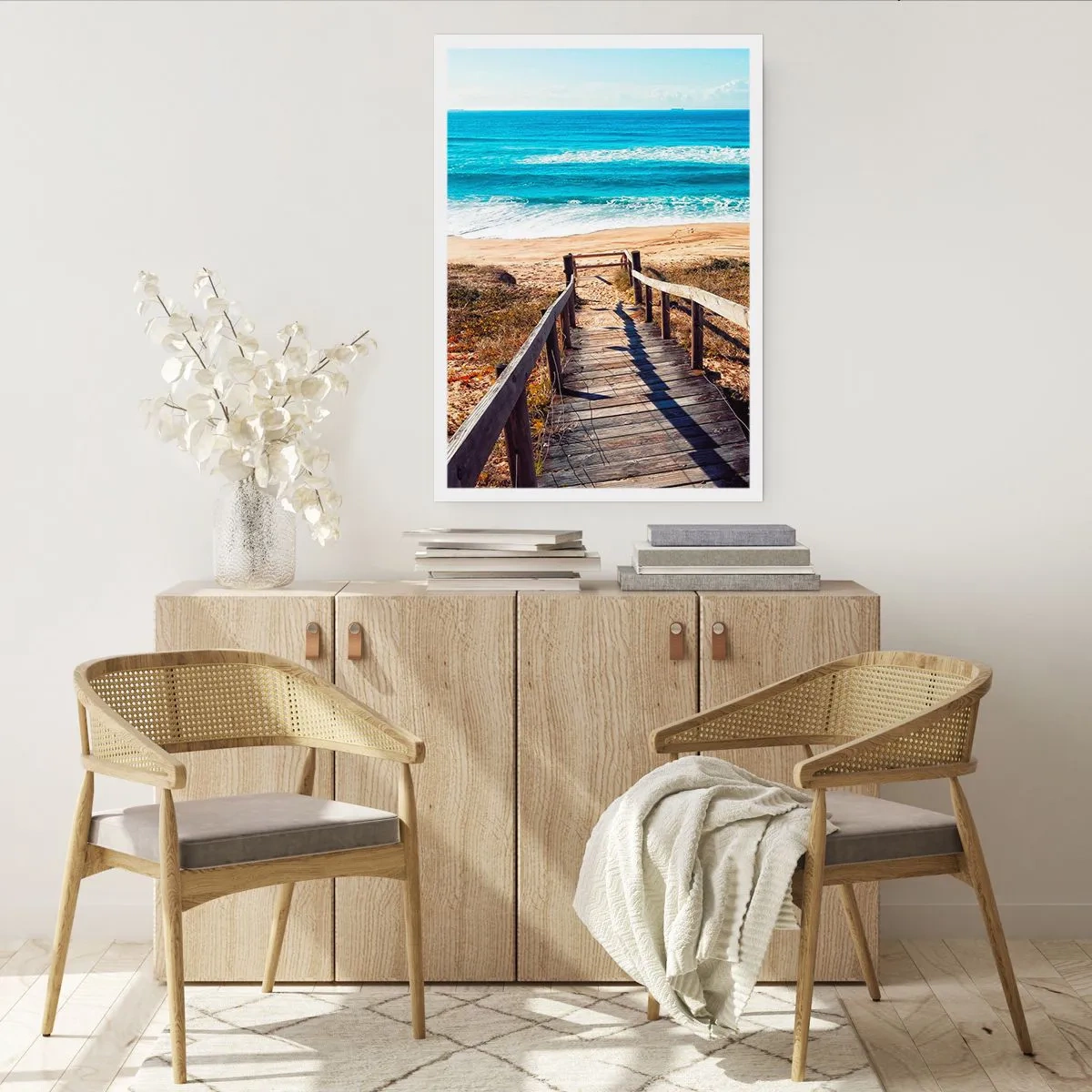 Affiche - Poster - Chemin en bois menant à la plage avec vue sur la mer - 50x70cm - Cours! - Décoration murale moderne pour le salon et la chambre ARTTOR