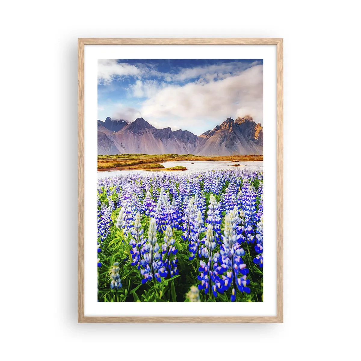 Affiche dans un chêne clair - Poster - La force et l'austérité côtoient la douceur - 50x70 cm