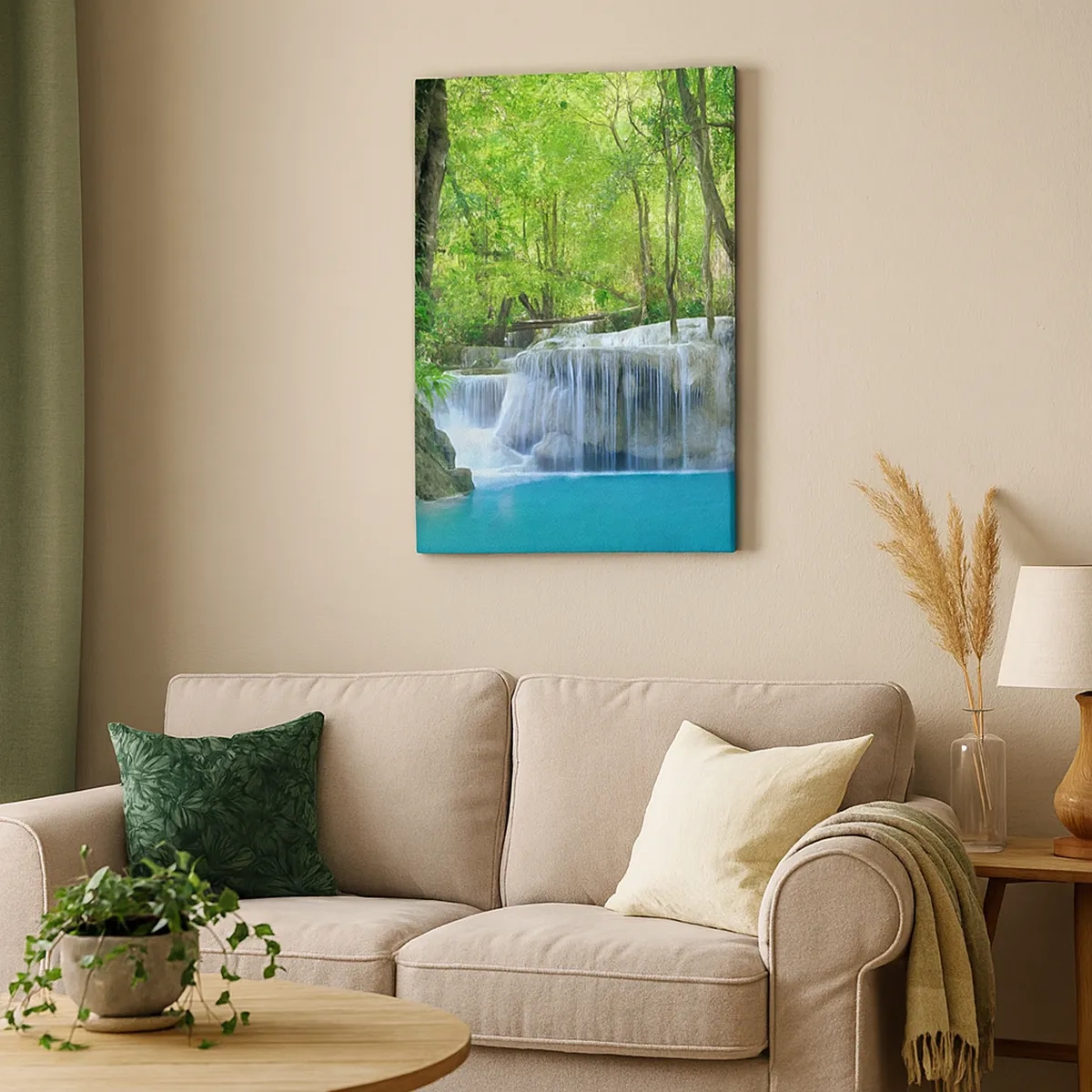 Impression sur toile - Image sur toile - Une cascade parmi des arbres verts avec de l'eau bleue dans un cadre naturel - 50x70cm - Se noyer dans le turquoise et le vert - Décoration murale moderne pour le salon et la chambre ARTTOR