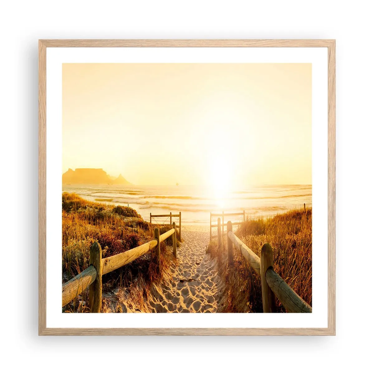 Affiche dans un chêne clair - Poster - A travers la dune, vers le soleil - 60x60 cm