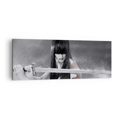Impression sur toile - Image sur toile - Une femme avec une épée sous la pluie avec une apparence dynamique et mystérieuse - 140x50cm - Belle et dangereuse - Décoration murale moderne pour le salon et la chambre ARTTOR