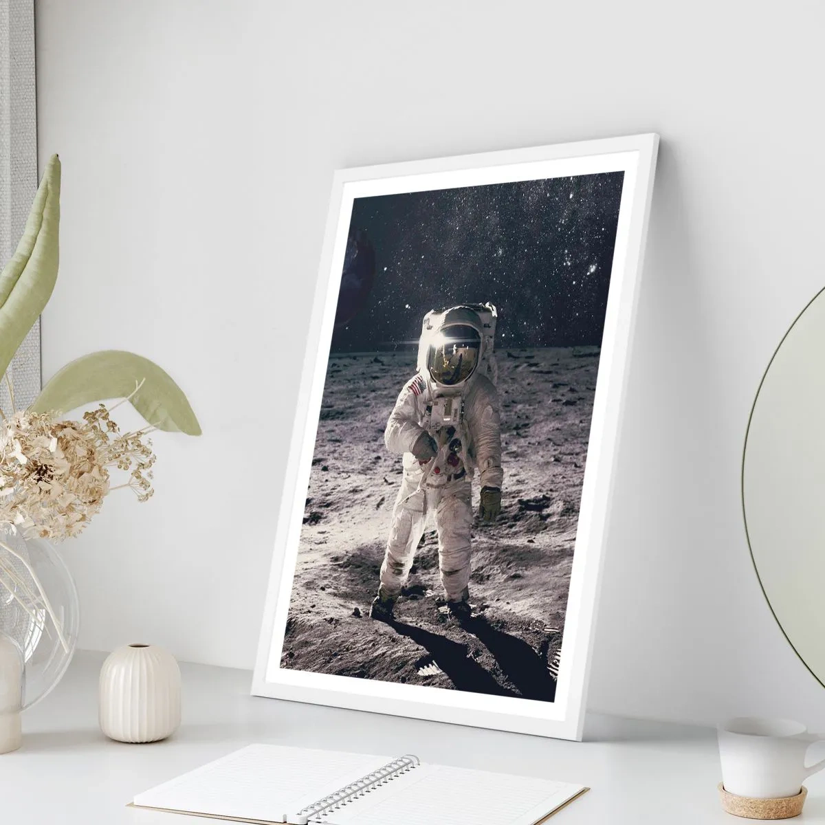 Affiche dans un cadre blanc - Poster - Salutations de la lune - 30x40 cm