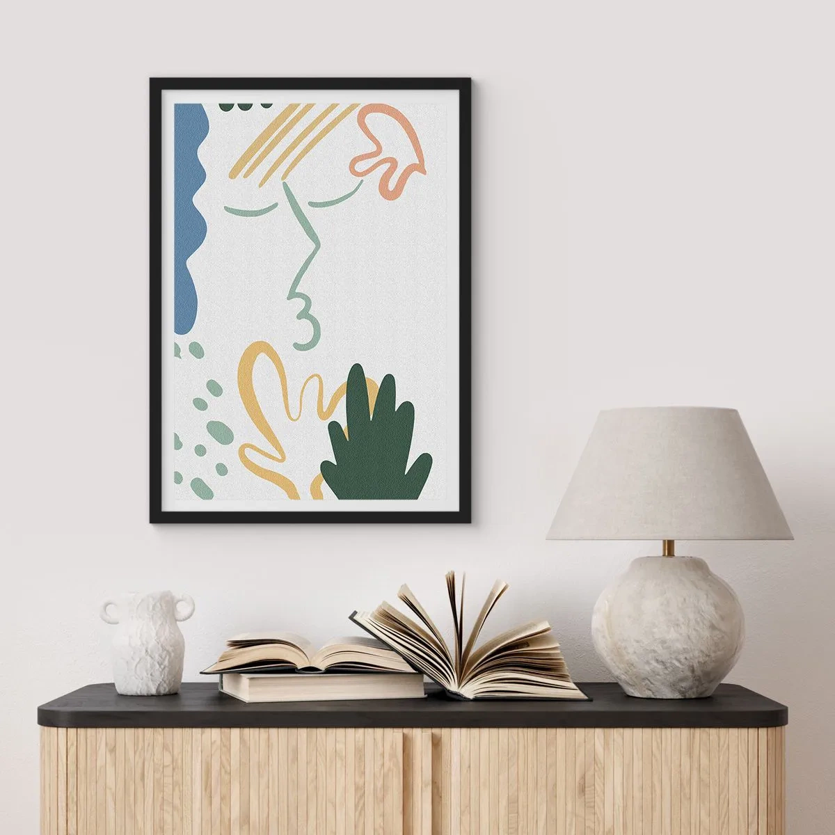 Affiche dans un cadre noir - Poster - Portrait abstrait aux pastels - 50x70cm - Baiser de fleurs - Décoration murale moderne pour le salon et la chambre ARTTOR