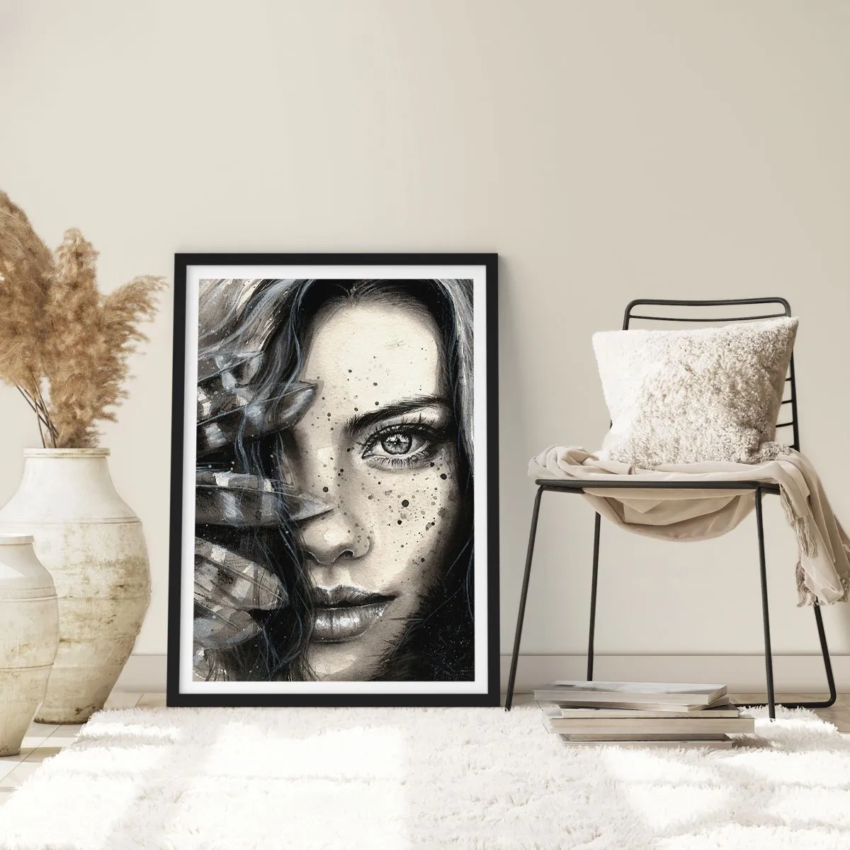 Affiche dans un cadre noir - Poster - Portrait d'une femme dans un style monochrome - 50x70cm - Beauté sauvage - Décoration murale moderne pour le salon et la chambre ARTTOR