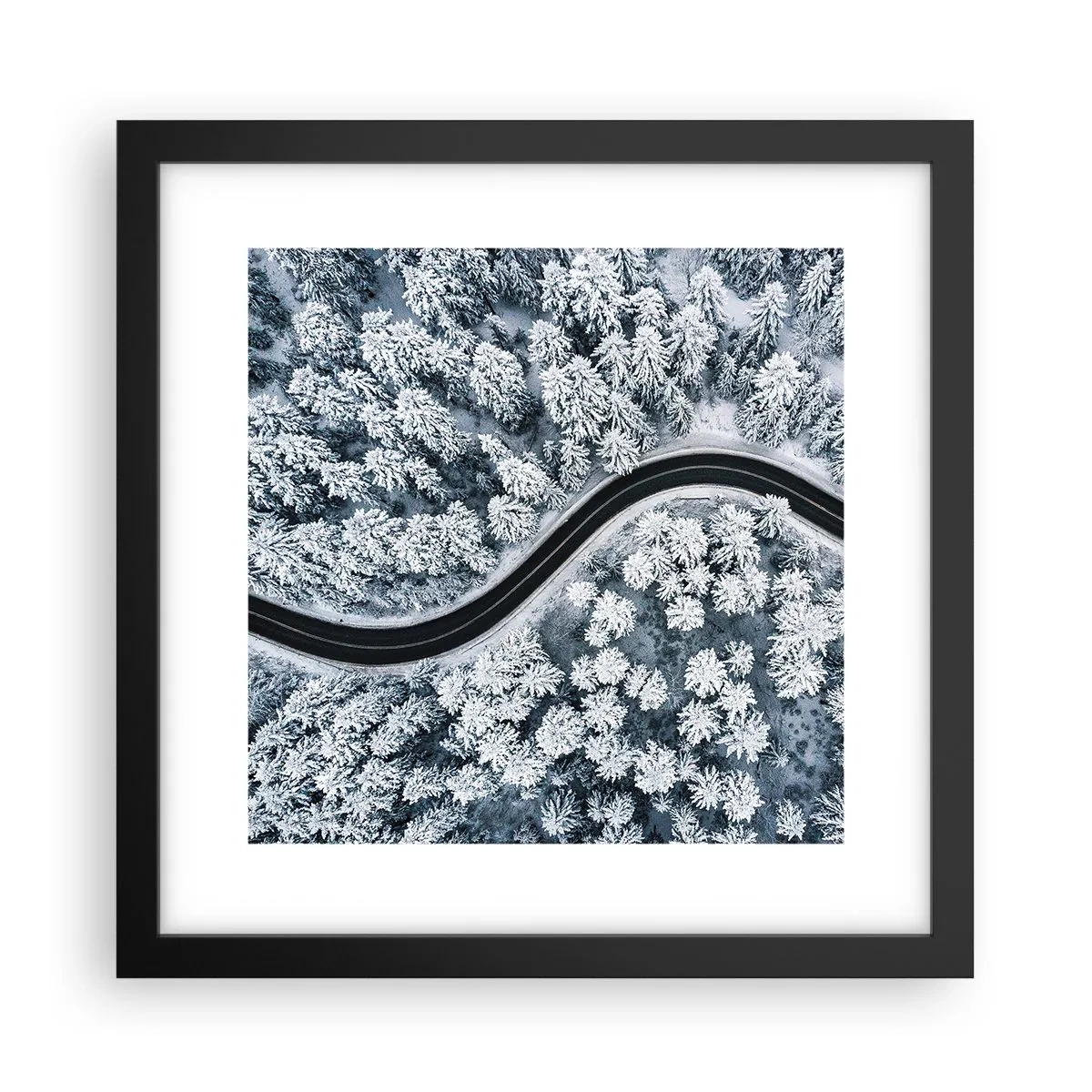 Affiche dans un cadre noir - Poster - À travers une forêt d'hiver - 30x30 cm