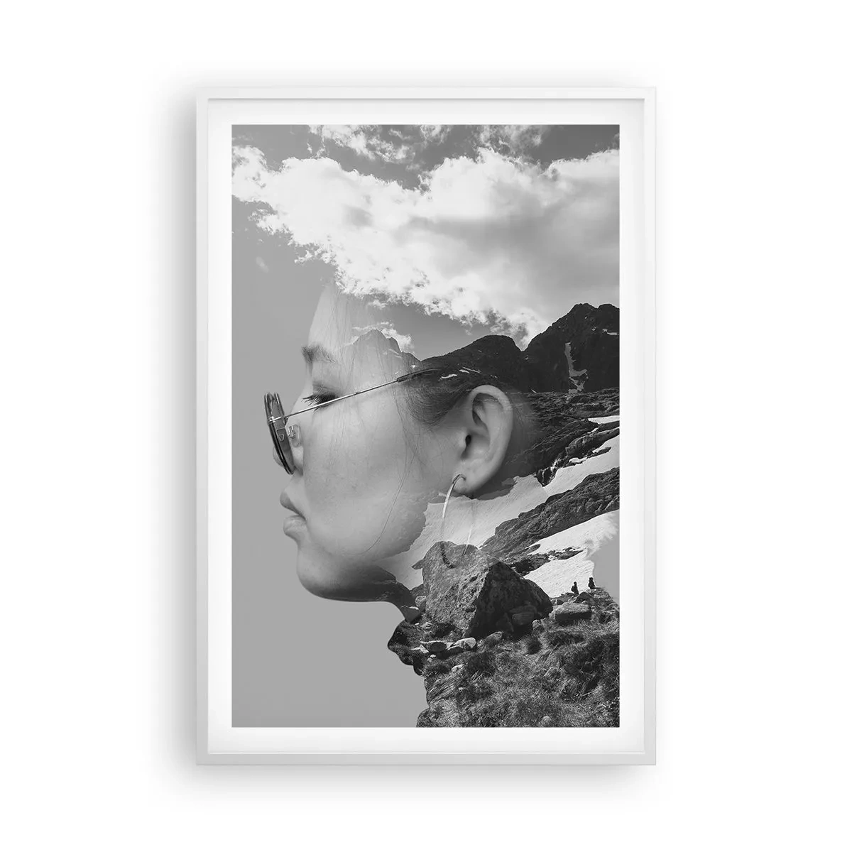Affiche dans un cadre blanc - Poster - Portrait de montagnes et nuages - 61x91 cm