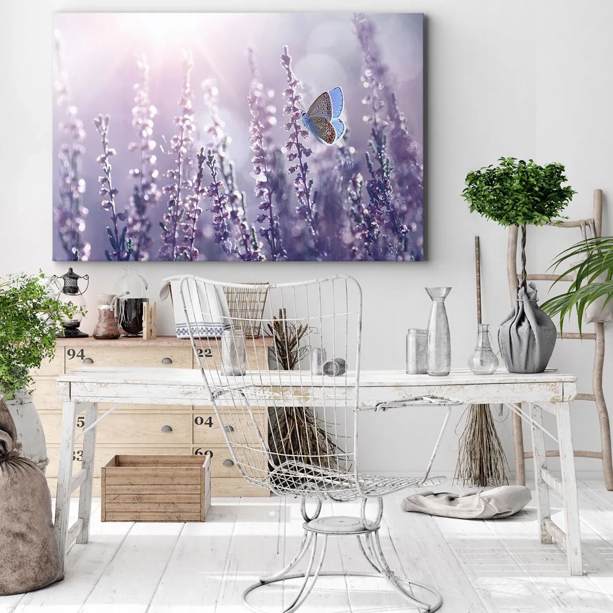 Impression sur toile - Image sur toile - Un papillon sur une lavande en fleurs dans la lumière du matin - 100x70cm - Baiser de papillon - Décoration murale moderne pour le salon et la chambre ARTTOR