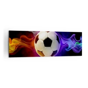 Impression sur toile - Image sur toile - Un ballon de football entouré d'effets de fumée colorés sur un fond sombre. - 160x50cm - Le pouvoir magique du jeu - Décoration murale moderne pour le salon et la chambre ARTTOR