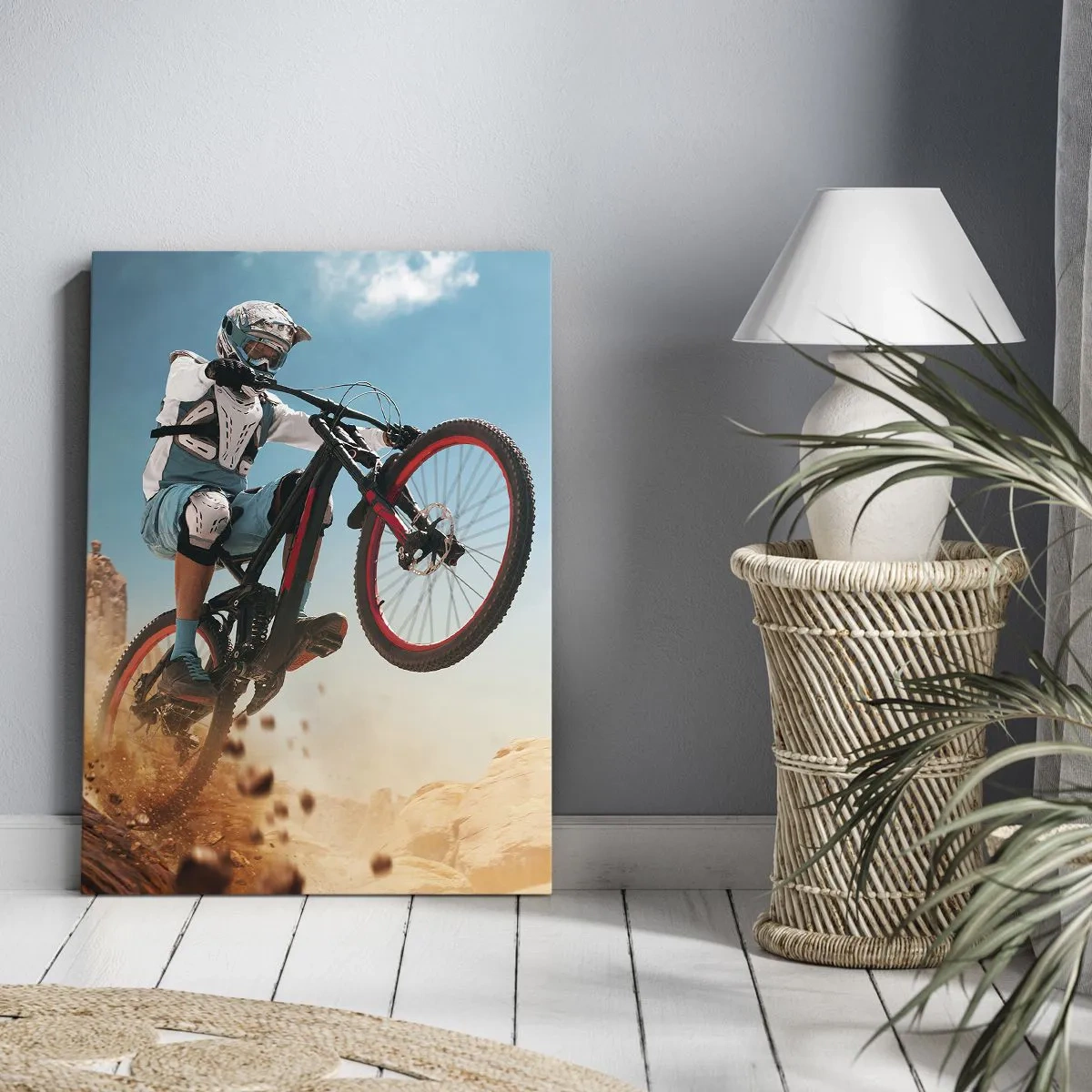 Impression sur toile - Image sur toile - Un vététiste effectue un saut sur fond de rochers - 70x100cm - Démon de la folie du vélo - Décoration murale moderne pour le salon et la chambre ARTTOR