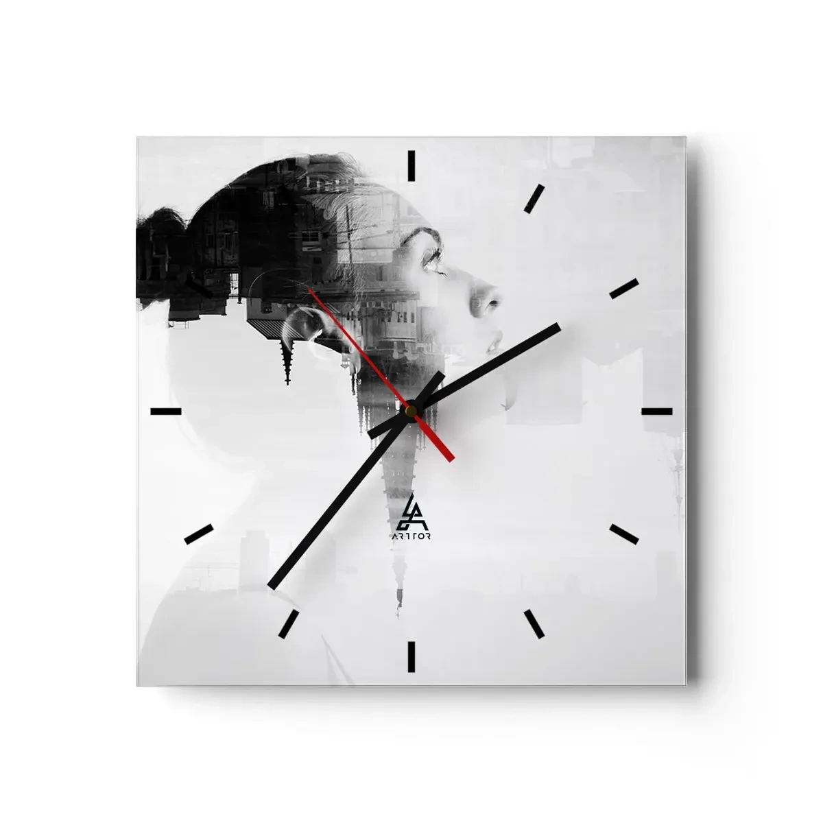 Horloge murale - Pendule murale - Portrait d'une femme avec le contour d'une ville en arrière-plan, couleurs noir et blanc - 30x30cm - Des deux côtés du verre - Décoration murale moderne pour le salon et la chambre ARTTOR