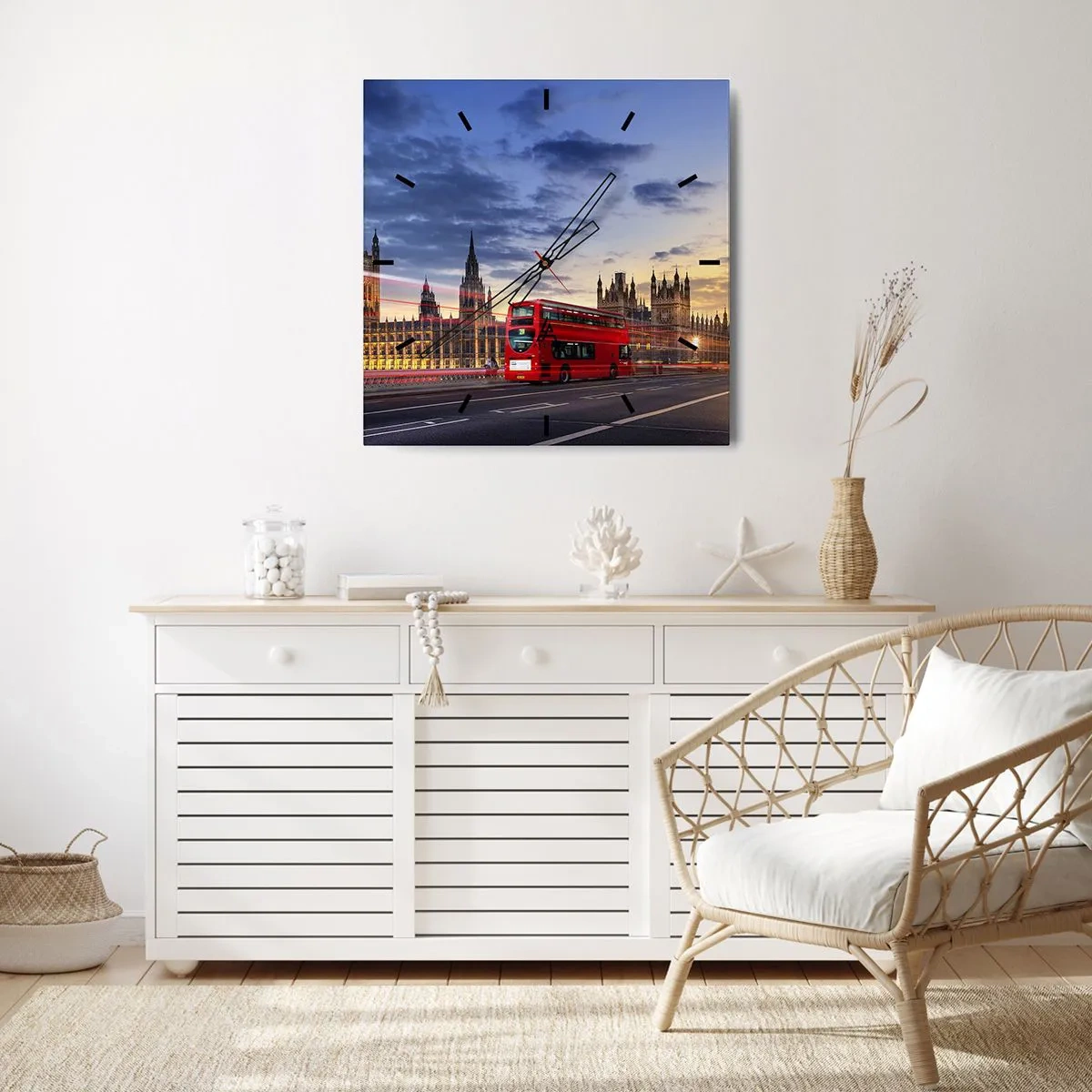 Horloge murale - Pendule murale - Caractères spéciaux - 30x30 cm